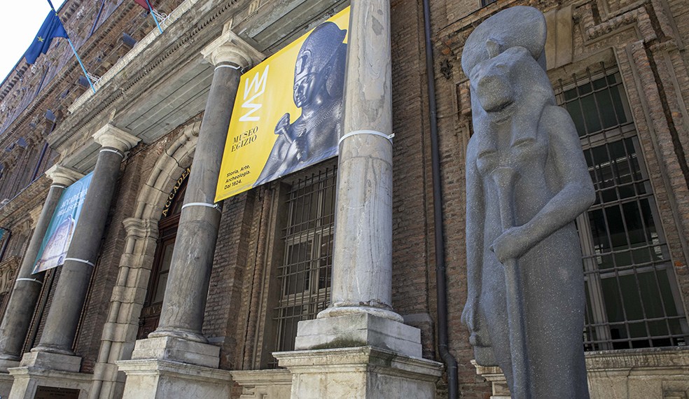 CICLISMO: TORINO, AL MUSEO EGIZIO FA TAPPA LA ‘BIOGRAFIA’ DI UNA MAGLIA ROSA